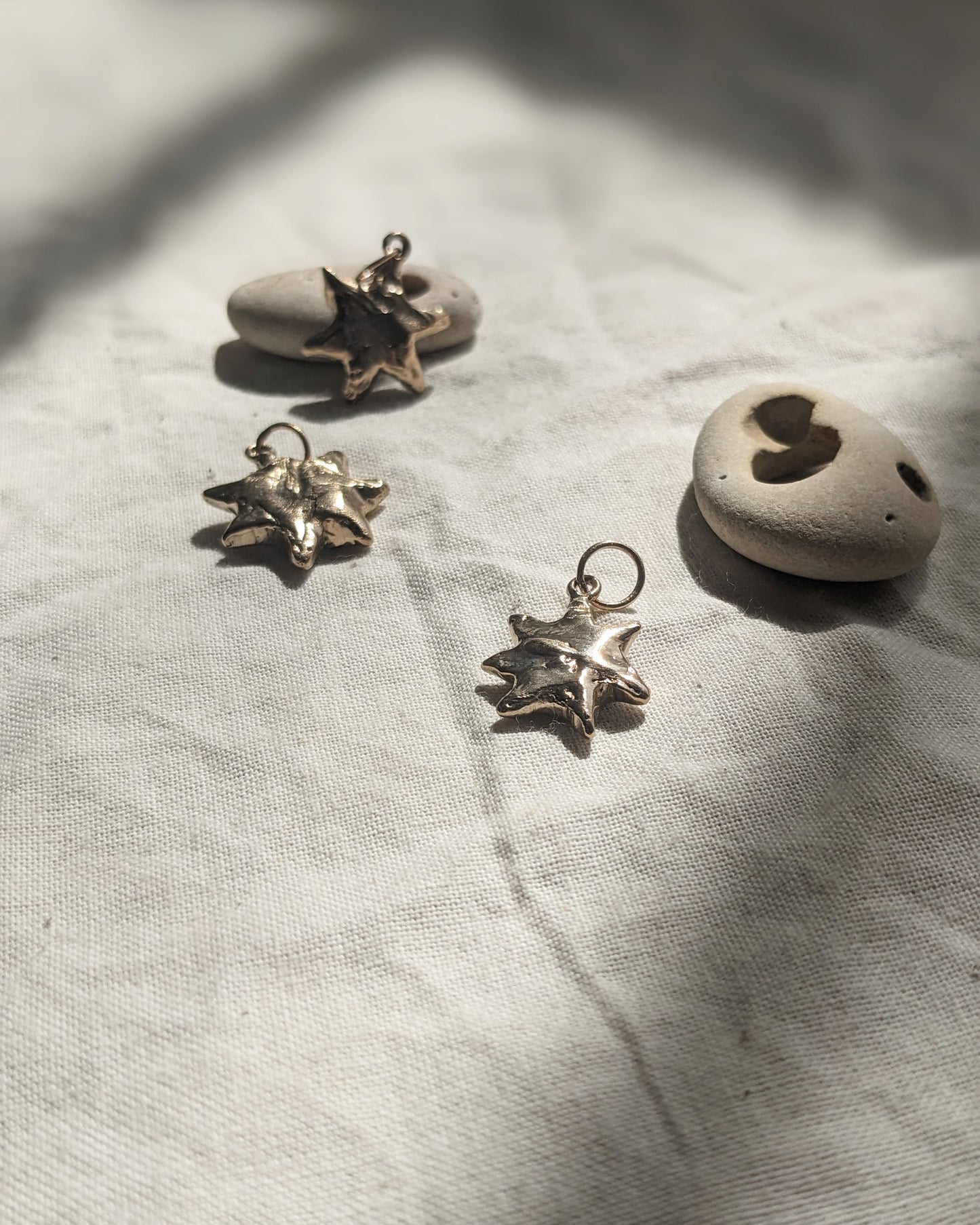 Steren Charm Bronze