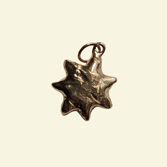 Steren Charm Bronze